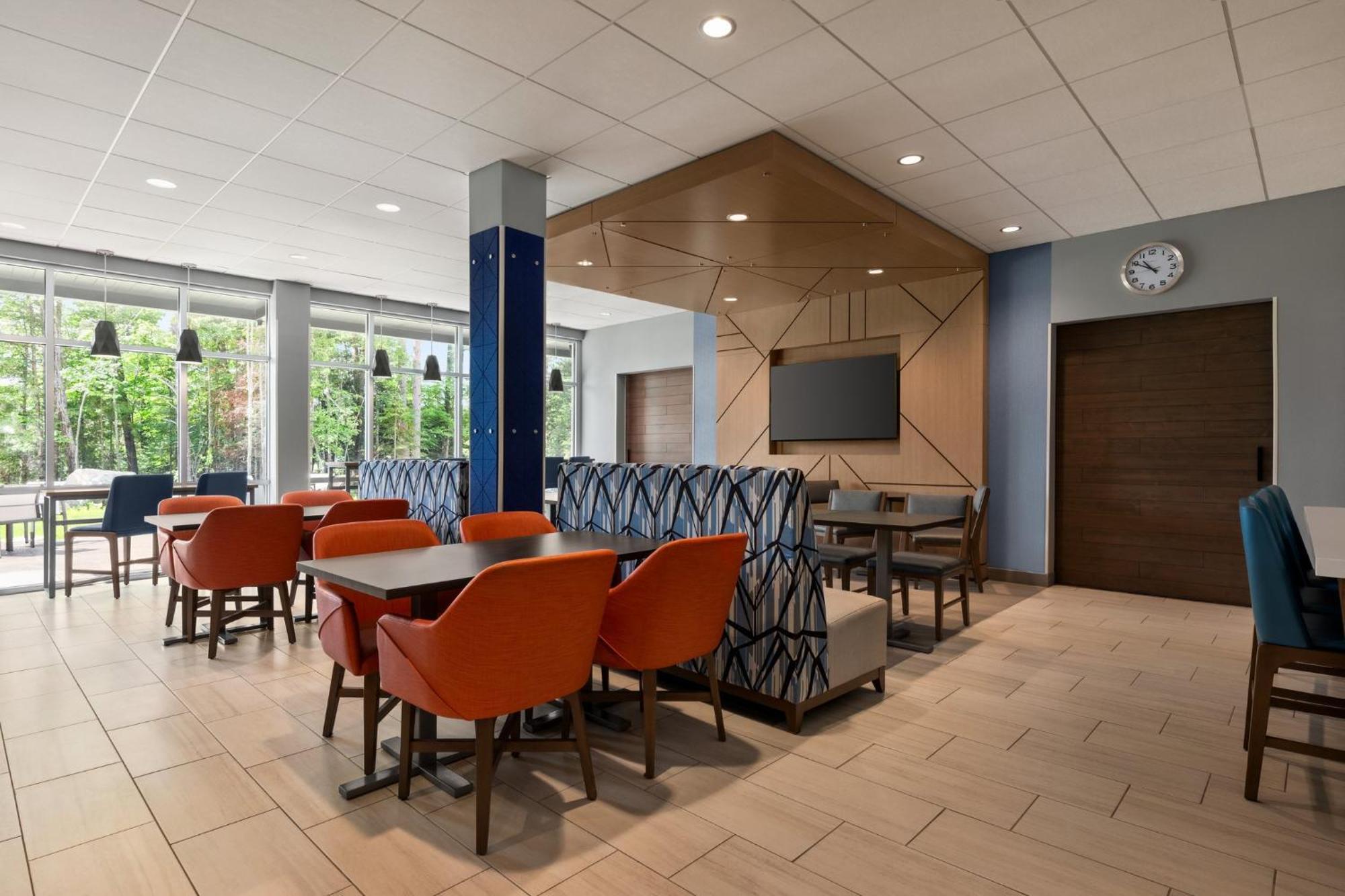 Holiday Inn Express & Suites Rhinelander By Ihg Dış mekan fotoğraf